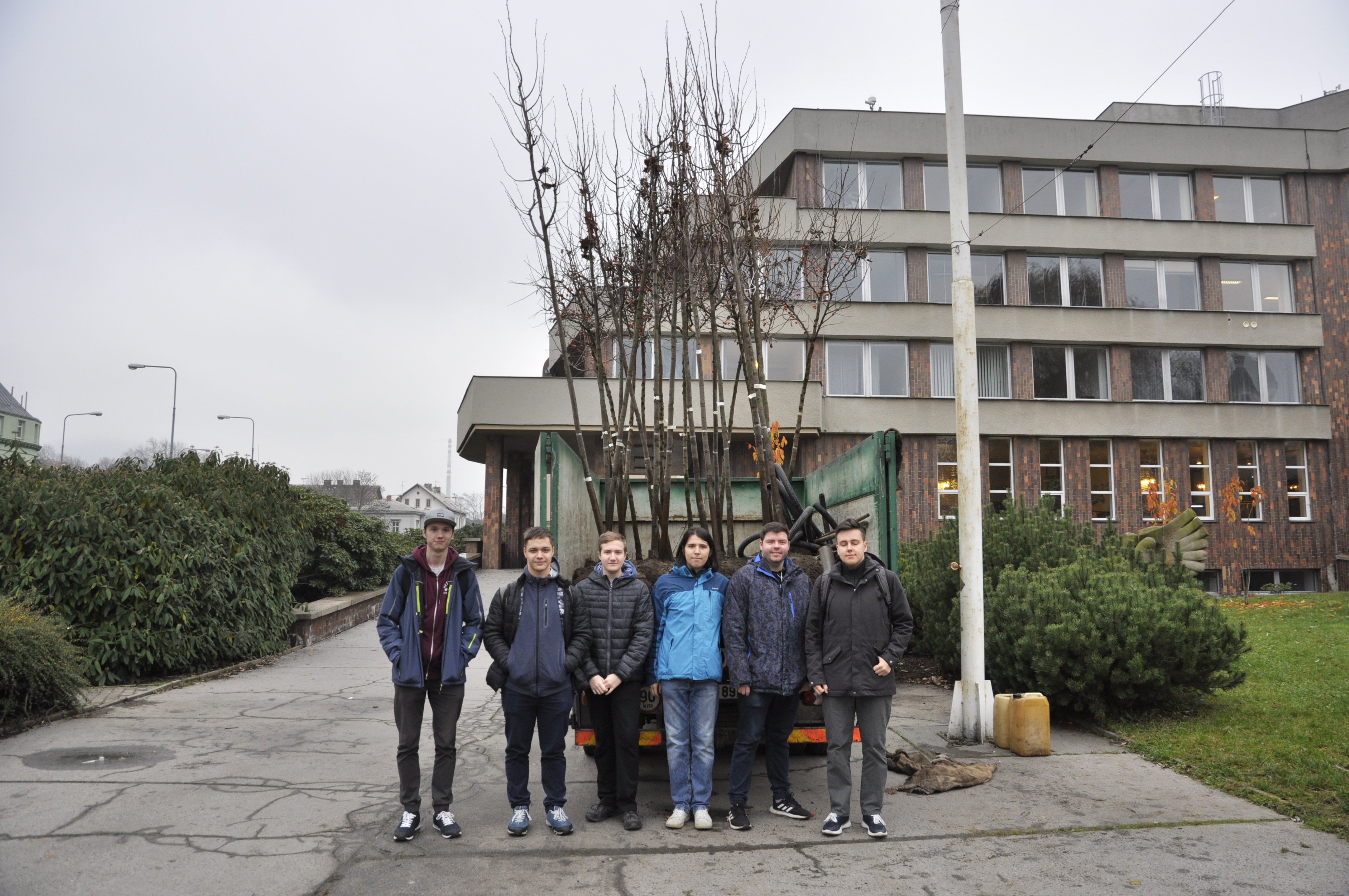 Realizace - studenti FJFI Realizace - studenti FJFI